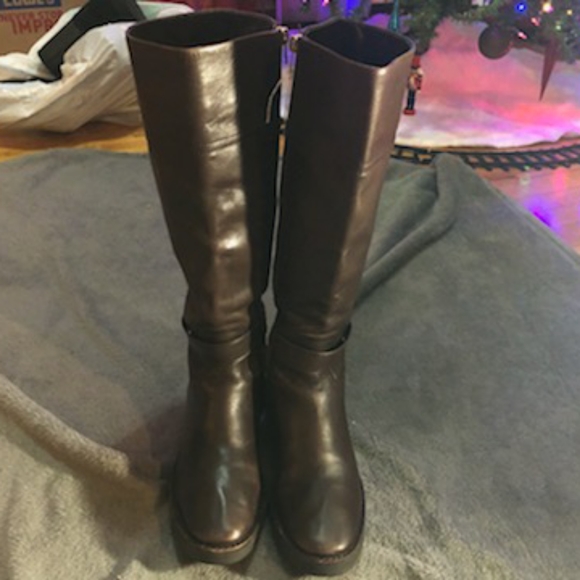 Coach boots